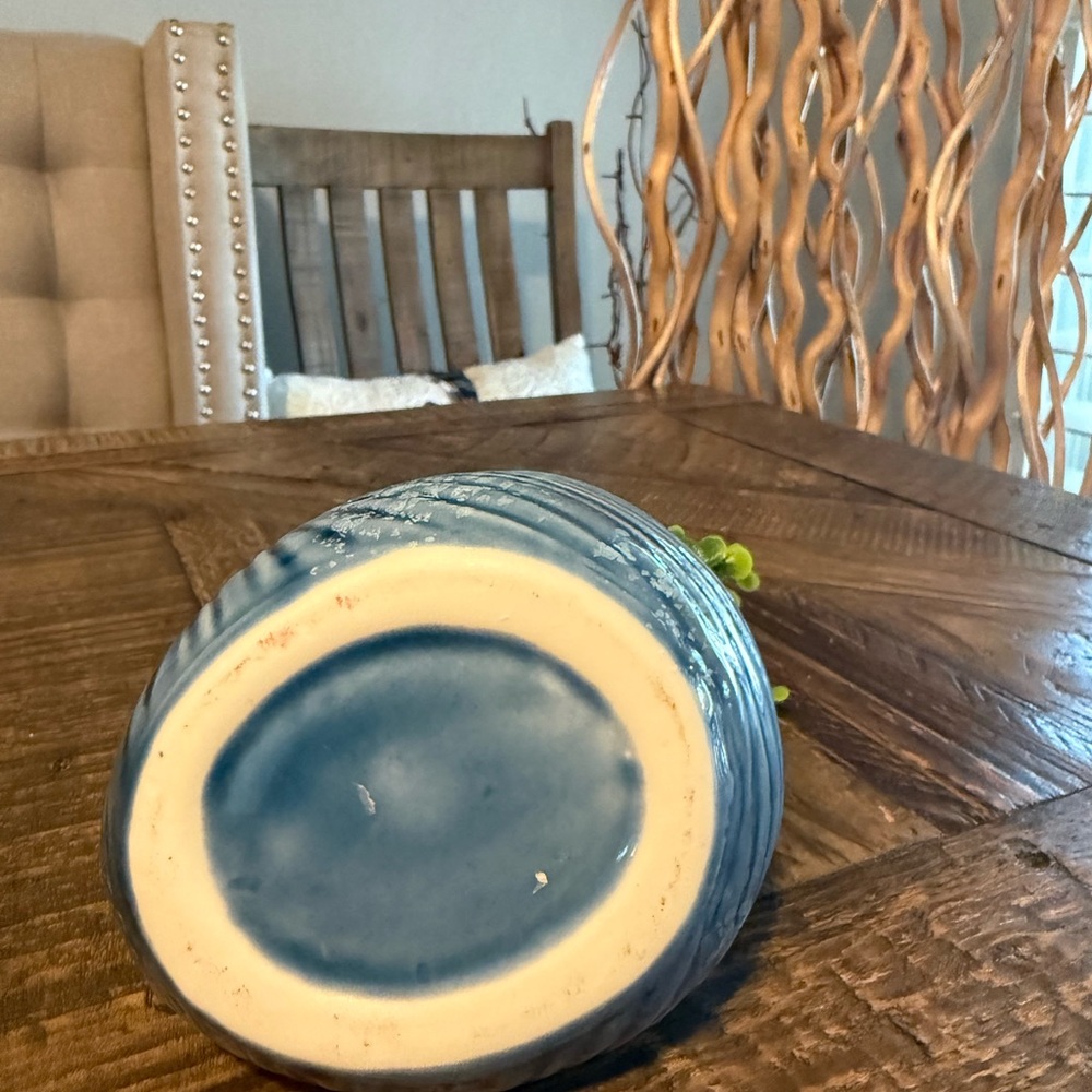 Source Unknown Blue Spiral Shell Planter - Picture 4 of 6